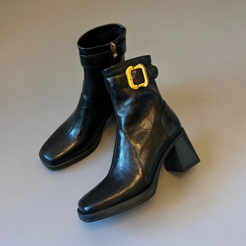 Spacious square‑toe design reduces foot squeezing